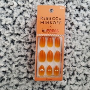 Impress Press-on Manicure